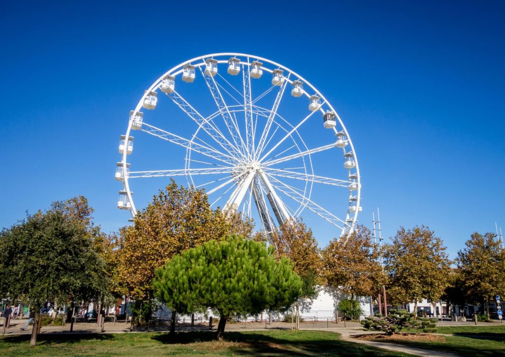 Grande roue sur l’esplanade de La Rochelle